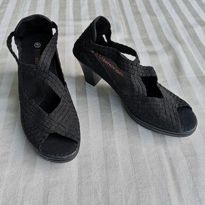 Bernie Mev Open Toe Pump Sandals